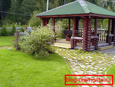 Paviljon s krovnim krovom