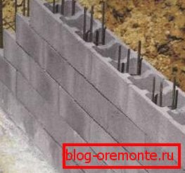 Blokovi betona neophodni su za izgradnju temelja trake Blokovi betona neophodni su za izgradnju temelja trake