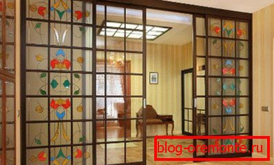 Decoupage staklenih vrata Decoupage staklenih vrata