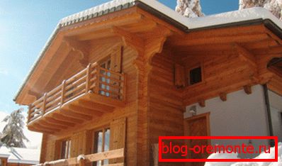 Fotografija kuće iz profiliranog drva Fotografija kuće iz profiliranog drva