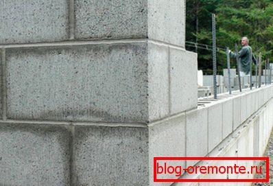 Strukturno - toplinski izolacijski betonirani betonski marka D600. Strukturno - toplinski izolacijski betonirani betonski marka D600.