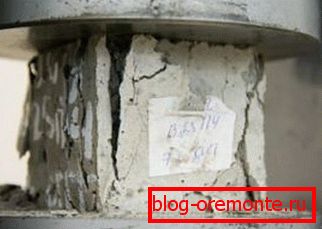 Amaterska fotografija uzorka na kojem su testovi snage Amaterska fotografija uzorka na kojem su testovi snage