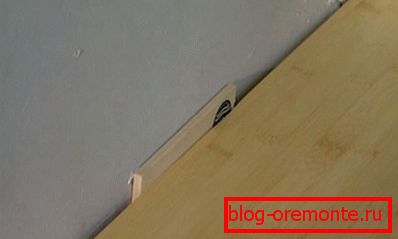 Između zida i premaza ostaje razmak deformacije. Između zida i premaza ostaje razmak deformacije.