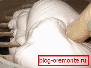 Na fotografiji - sredstvo za pjenjenje komponenata proteina Na fotografiji - sredstvo za pjenjenje komponenata proteina