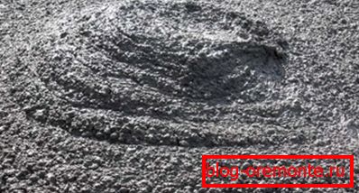 Na fotografiji: visokokvalitetni beton - jamstvo snage i izdržljivosti vašeg doma. Na fotografiji: visokokvalitetni beton - jamstvo snage i izdržljivosti vašeg doma.