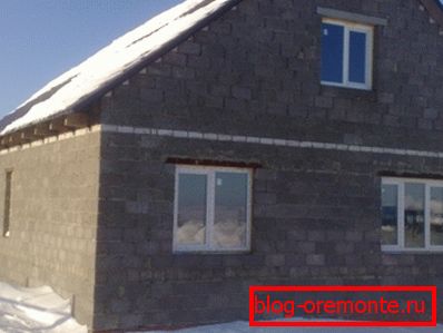 Na slici je prikazana stambena struktura betonskog betona. Na slici je prikazana stambena struktura betonskog betona.