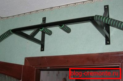 Naddvernyova horizontalna traka Naddvernyova horizontalna traka