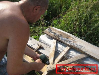 Neki pokušavaju izgraditi treadmill od otpadnih materijala Neki pokušavaju izgraditi treadmill od otpadnih materijala
