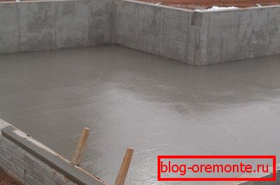Nakon završetka betonskog rada, mora se održati cijeli niz posebnih događaja kako bi se osigurala visoka čvrstoća materijala. Nakon završetka betonskog rada, mora se održati cijeli niz posebnih događaja kako bi se osigurala visoka čvrstoća materijala.
