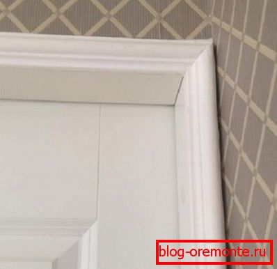 Primjer na fotografiji su vrata u kutu ili u uskom hodniku. Primjer na fotografiji su vrata u kutu ili u uskom hodniku.