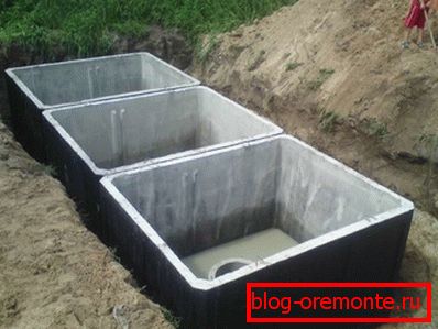 Izgradnja trokratke betonske septičke jame. Izgradnja trokratke betonske septičke jame.