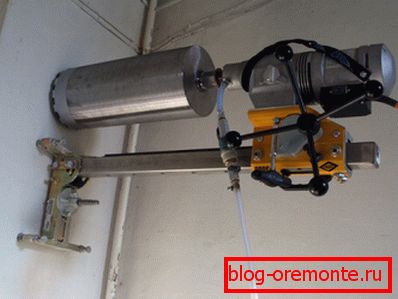 Stroj za bušenje rupa u betonskom dijamantnom krunu s vodenim hlađenjem