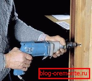montaža drvenih vrata