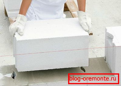 Instaliranje betonskih blokova obavlja se sami Instaliranje betonskih blokova obavlja se sami