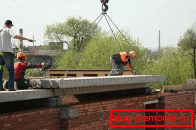 Ugradnja podne ploče s dizalicom Ugradnja podne ploče s dizalicom