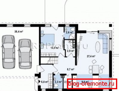 Projekt ima predvorje ispred stambenog prostora. Projekt ima predvorje ispred stambenog prostora.