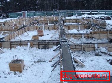 Ispunjavanje temelja zimi Ispunjavanje temelja zimi