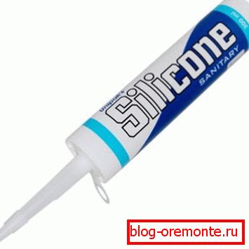 Obložite brtveni prorez. Obložite brtveni prorez.